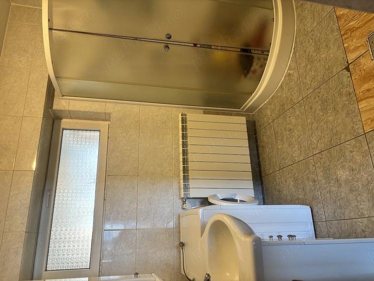 Apartament cu 3 camere decomandat în Unirii