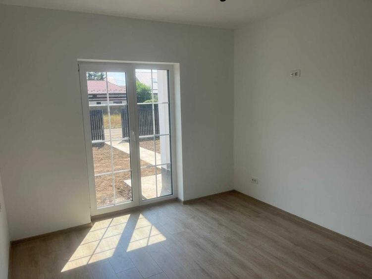 Casă cu 3 camere în Hemeiuș