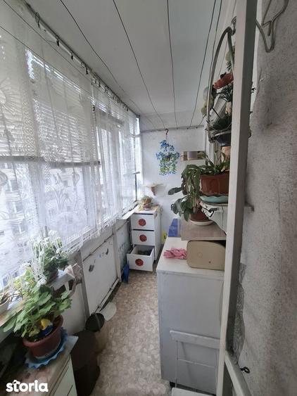 Apartament cu 2 camere decomandat în Crângași