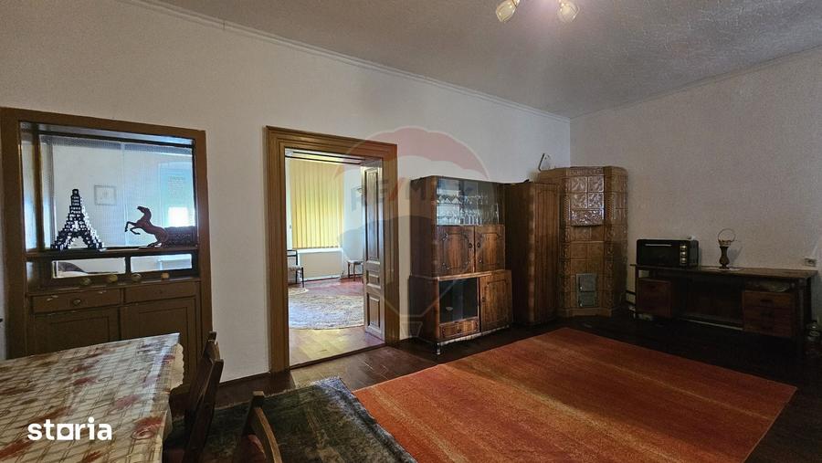 Casa cu 2 corpuri in Sanpetru | Singur in curte | 1025 mp teren - 16