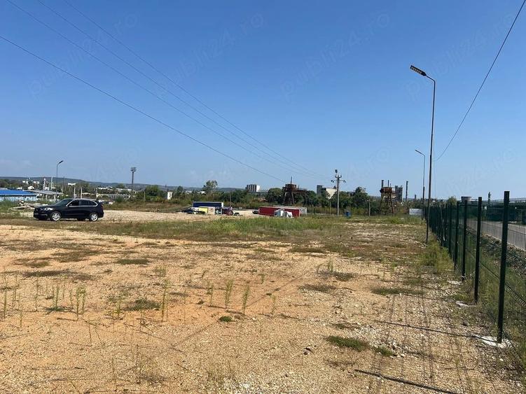 Teren de 3500 mp, în Central