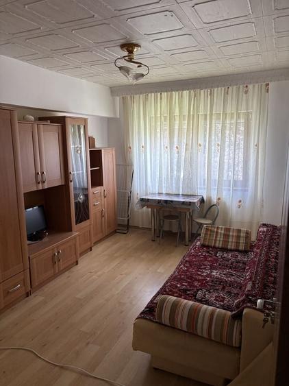 Apartament de inchiriat chirie etaj 1 - 1