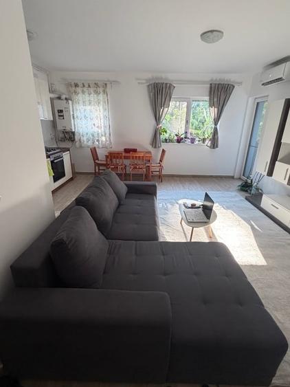 Apartament cu 2 camere, mobilat în Ghiroda