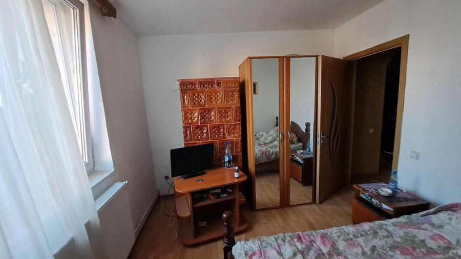 AGIGEA, 3 CAMERE DECOMANDAT 2 BAI, CENTRALA GAZ, 70 MP. PARCARE, BOXA - 7