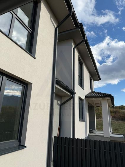 Casă individuală cu 5 camere cu Canalizare în Exterior Nord
