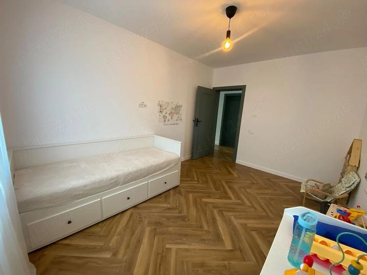 Casă cu Teren 731 Mp în Moșnița Veche