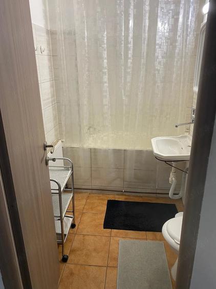 Apartament cu 2 camere decomandat în Tudor
