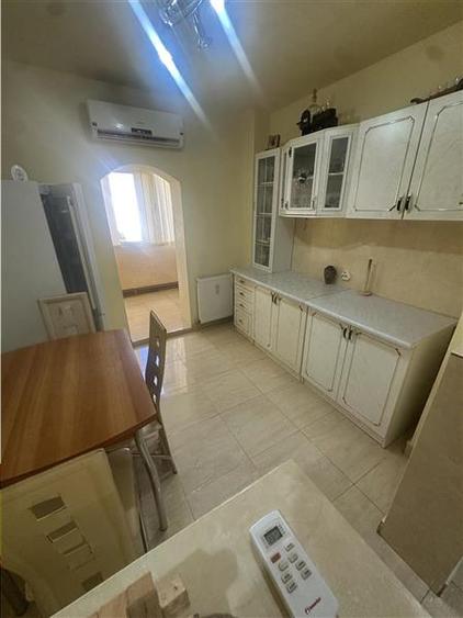 Apartament cu 2 camere decomandat, mobilat în Lipovei
