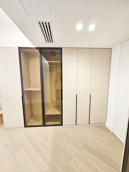 Apartament cu 3 camere decomandat, mobilat în Iancu Nicolae