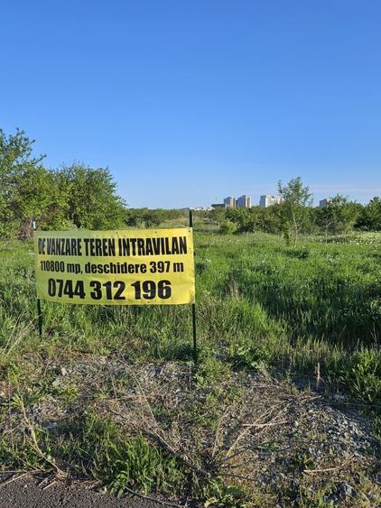 Teren Construcții intravilan de 110800 mp, în 23 August