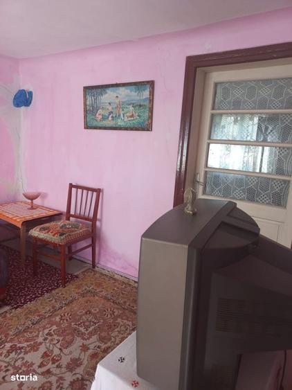 Casă cu 4 camere în Cocorăștii Grind