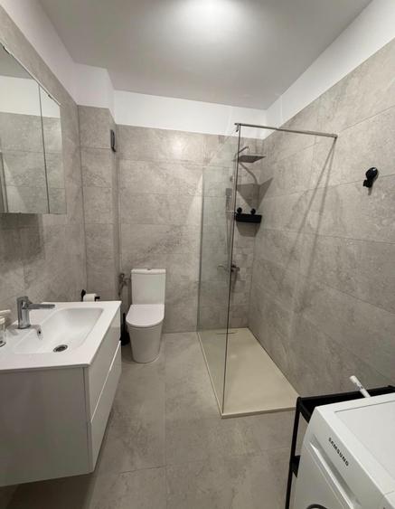 Apartament cu 2 camere decomandat în Berceni