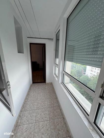 Apartament cu 2 camere decomandat în Titan