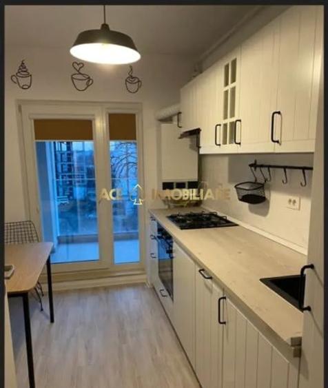 Apartament cu 2 camere decomandat, mobilat în Parcul Carol