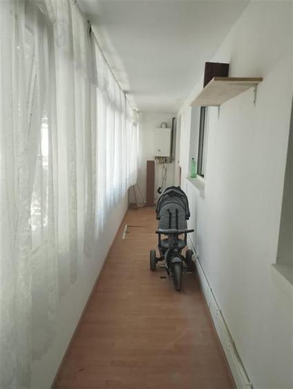 Apartament cu 2 camere semidecomandat în 9 Mai