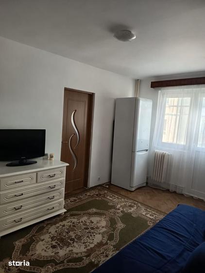 Apartament cu 2 camere în Podu Roș