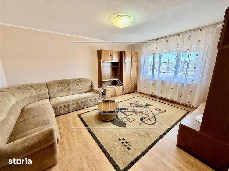 Apartament 3 camere de inchiriat, 2 balcoane, Zona Terezian - 1