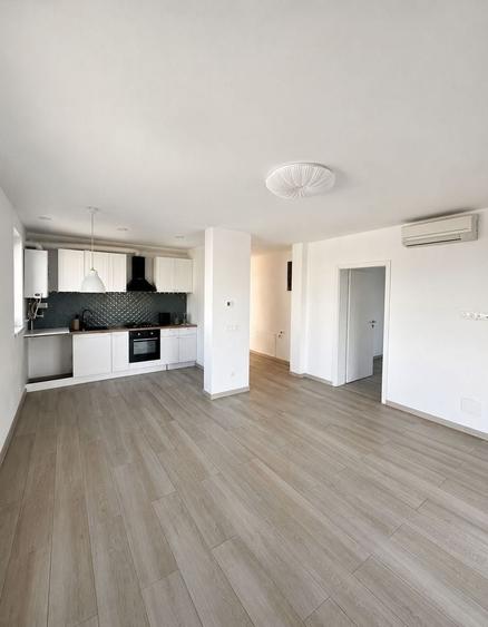 Apartament cu 2 camere semidecomandat în Moșnița Nouă