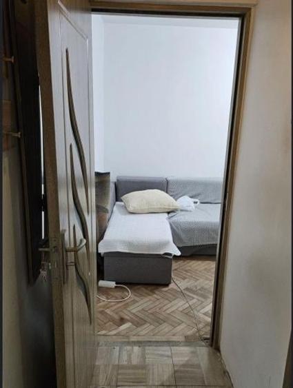 Apartament cu 2 camere semidecomandat, mobilat în Tomis Nord