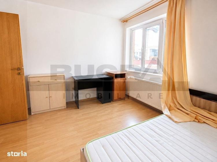 Apartament cu 3 camere, 80 mp, decomandat, parcare, zona Traian Mosoiu - 1