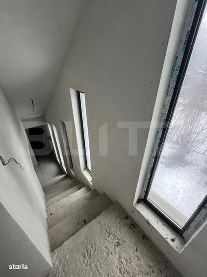 Casă cu 4 camere în După Deal
