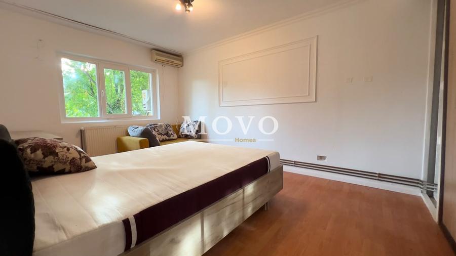 Apartament cu 3 camere decomandat, mobilat în Lipovei