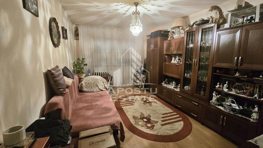 Apartament cu 2 camere decomandat în Lipovei