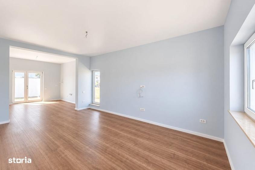 Casă cu 4 camere în Cumpăna