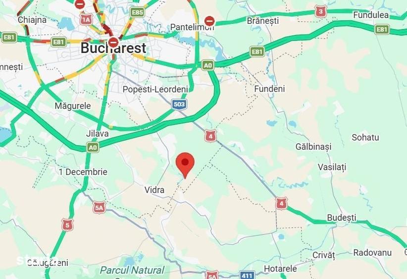 Teren de 10000 mp, în Vărăști