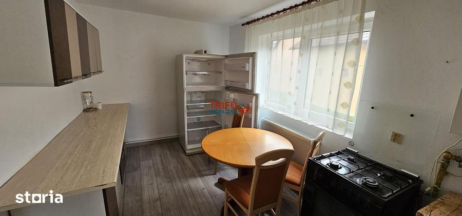 Casă cu 2 camere cu Teren 974 Mp în Micești