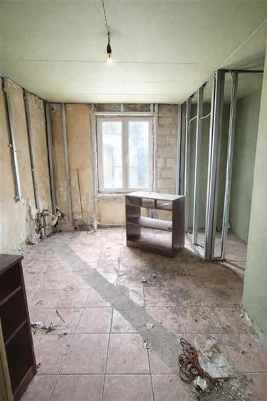 Casă individuală cu 4 camere cu Teren 122 Mp în Decebal