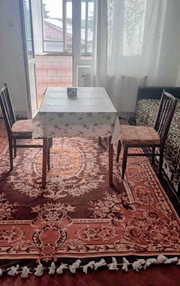 Apartament cu 2 camere semidecomandat în Micro 9