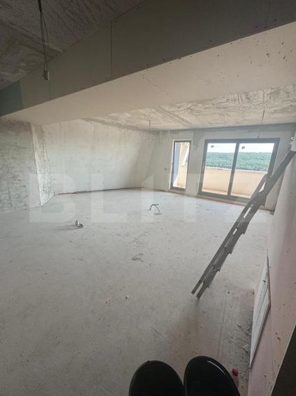 Penthouse cu 4 camere decomandat în Zorilor