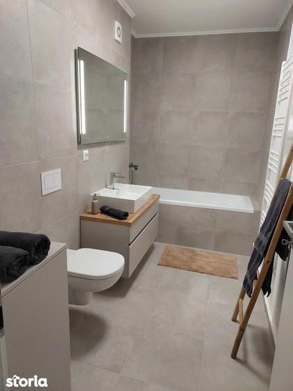 Apartament cu 2 camere, mobilat în Central