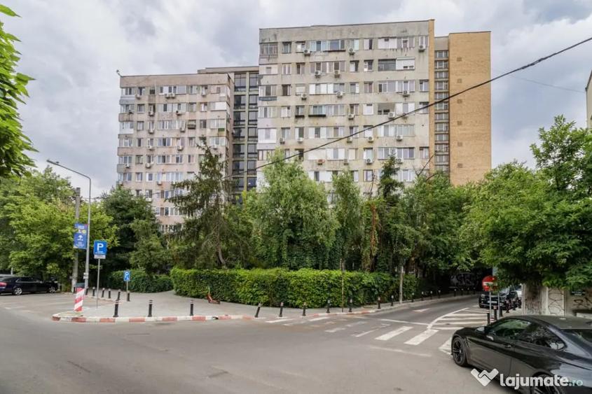 Garsonieră decomandată în Vatra Luminoasă