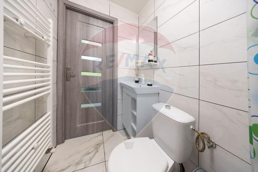 Casă individuală cu 3 camere cu Teren 400 Mp în Sânpetru