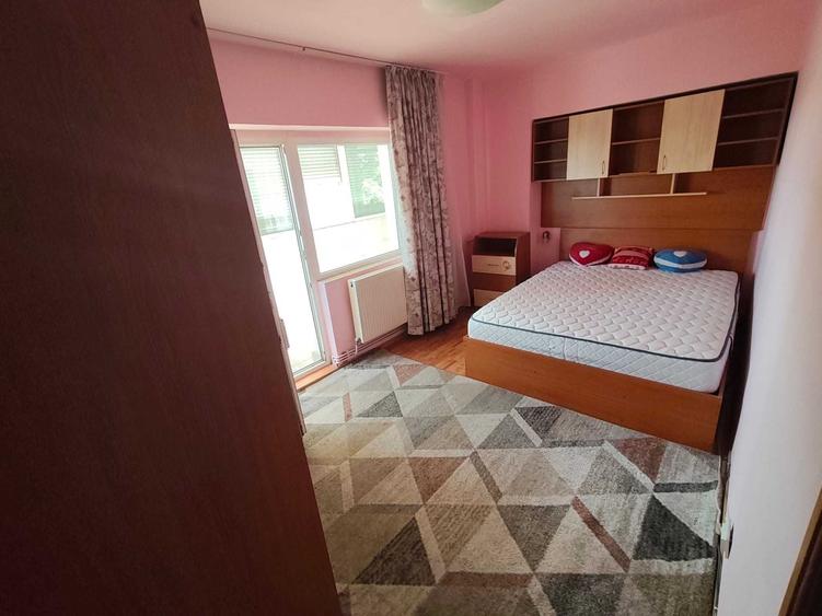 Inchiriez apartament 3 camere, Pacurari - 5