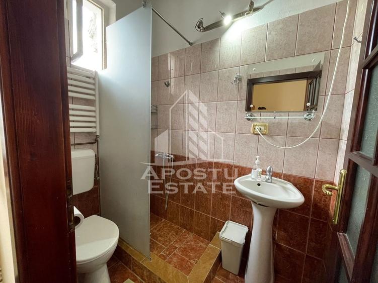 Apartament cu 2 camere semidecomandat, mobilat în Ultracentral