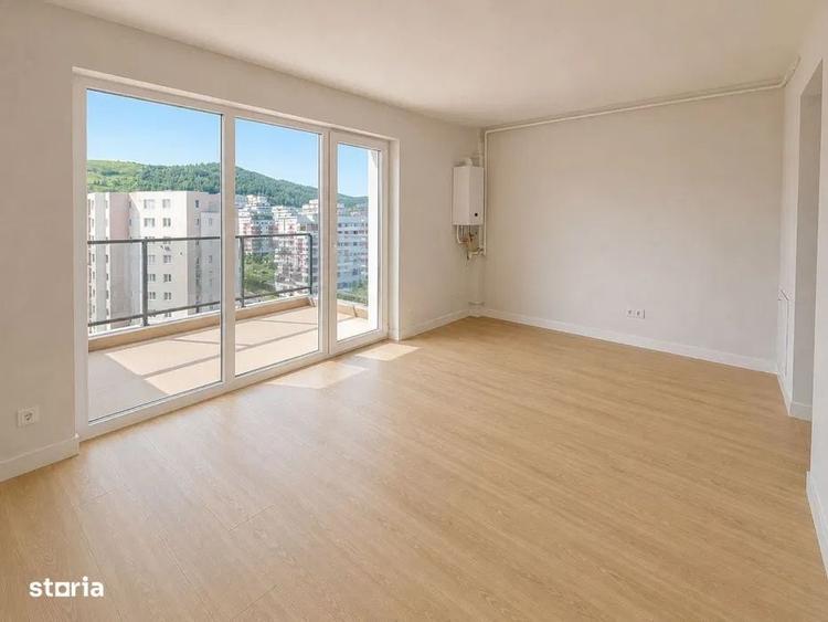 Apartament cu 3 camere semidecomandat în Florești