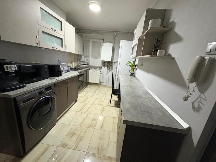 Apartament cu 2 camere semidecomandat în Central