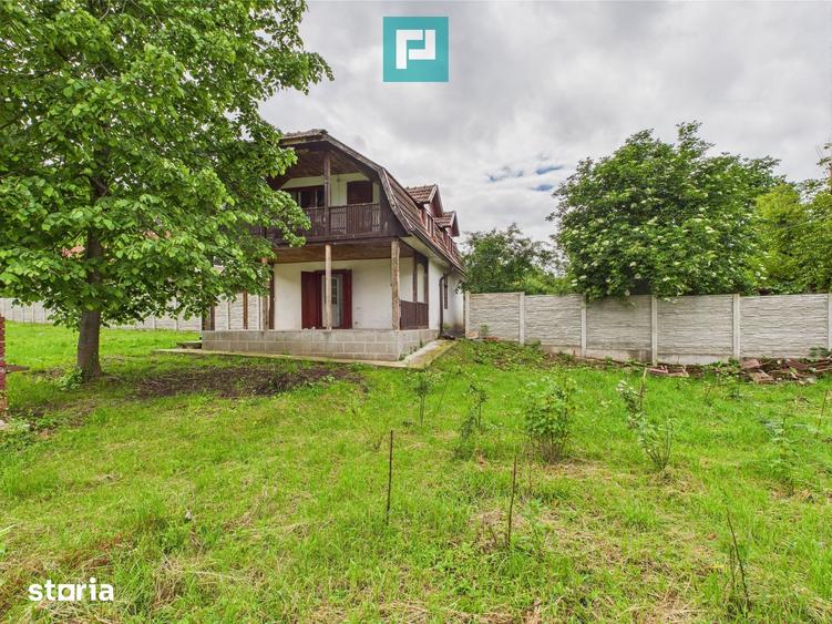Casă cu 3 camere cu Teren 2914 Mp în Gurahonț