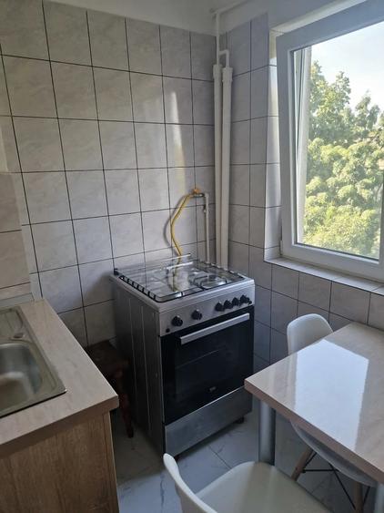 Garsonieră semidecomandată în Central