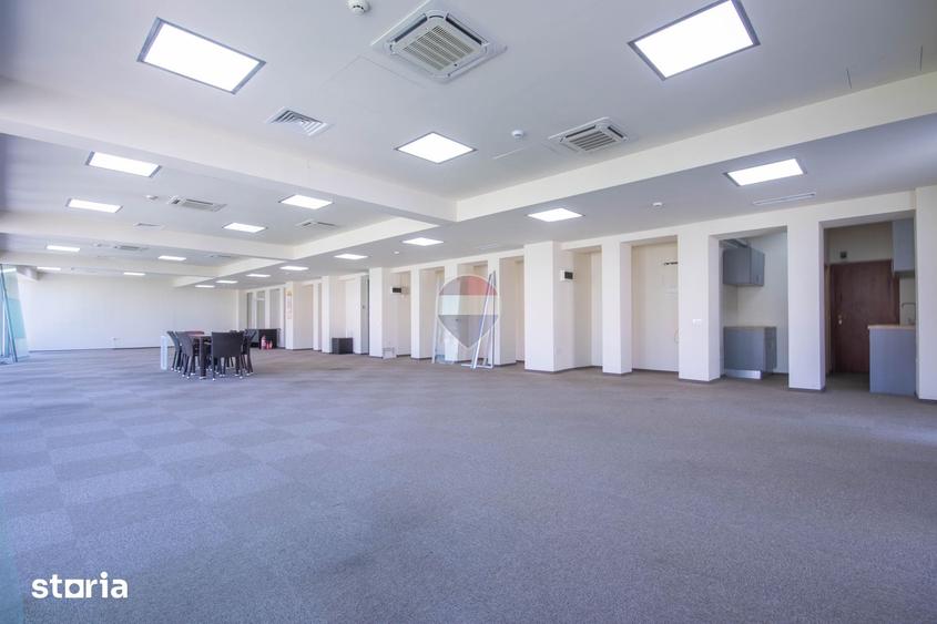 Spațiu comercial, de 208 mp, în Central