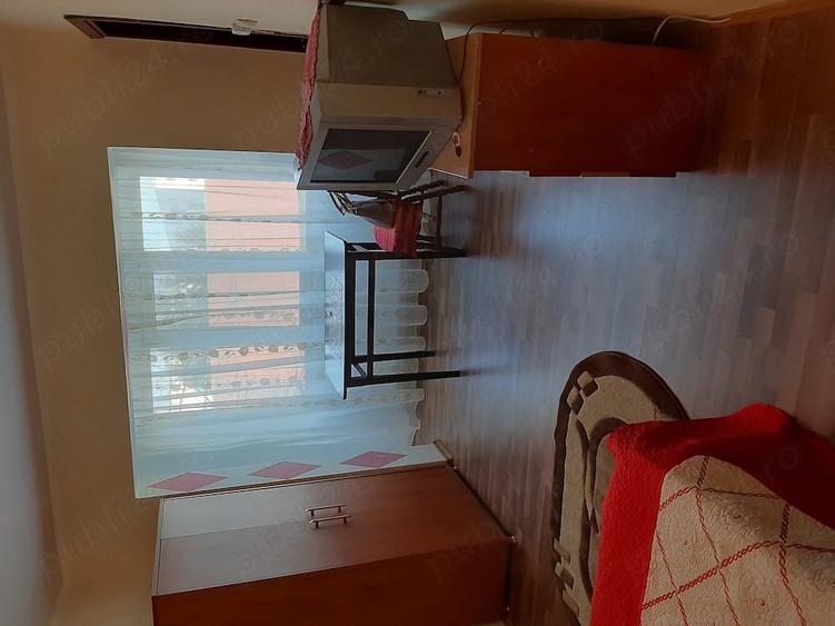 Garsonieră decomandată în Central