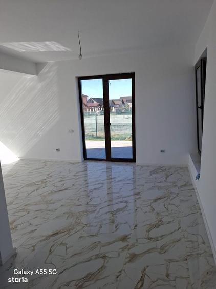 Casă cu 4 camere cu Teren 414 Mp în Hărman