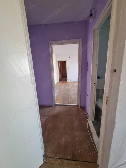 Apartament cu 2 camere semidecomandat în Dâmbovița