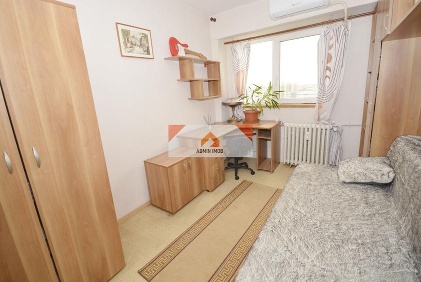 Apartament cu 3 camere în Drumul Taberei