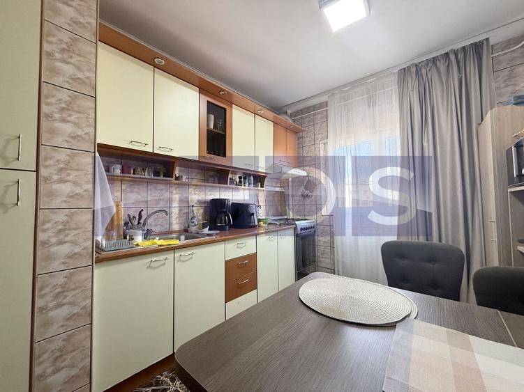 Apartament cu 3 camere decomandat, mobilat în Dristor