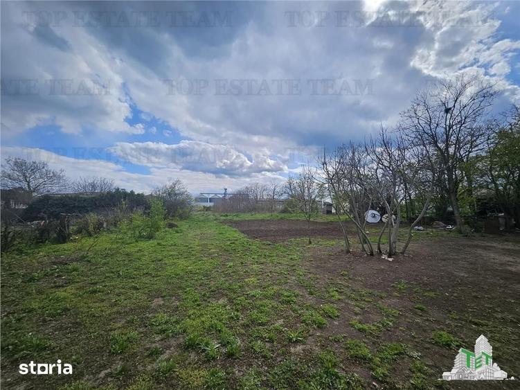 Teren de 3846 mp, în Topraisar