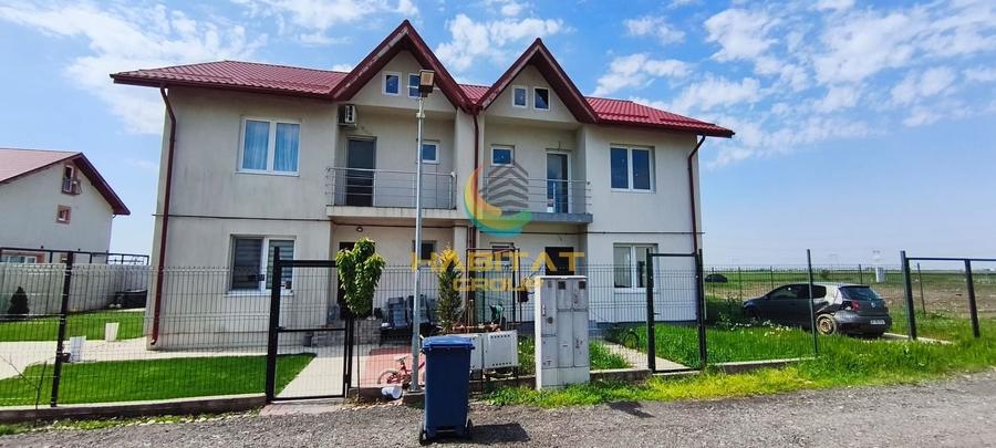 Duplex cu 4 camere cu Canalizare în Sud-Est